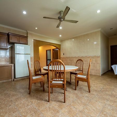 Mk Homestay Wakaf Che Yeh With Bathtub - Max 14 Pax Kota Bharu Eksteriør billede