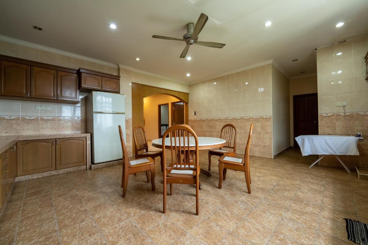 Mk Homestay Wakaf Che Yeh With Bathtub - Max 14 Pax Kota Bharu Eksteriør billede
